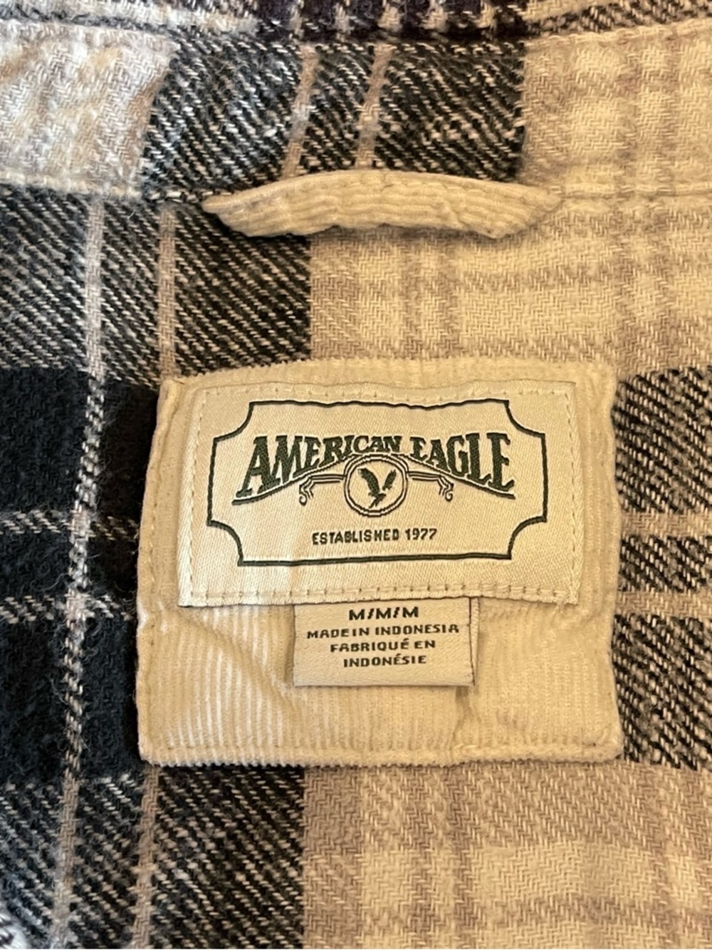 American Eagle Outfitters Black and Cream Plaid Button-Down Shirt